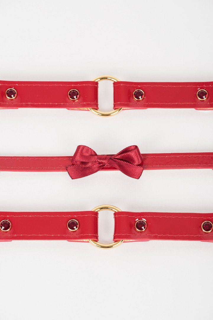 fr-ulein-kink-red-hot-handcuffs-handfesseln-rot-lack image 1