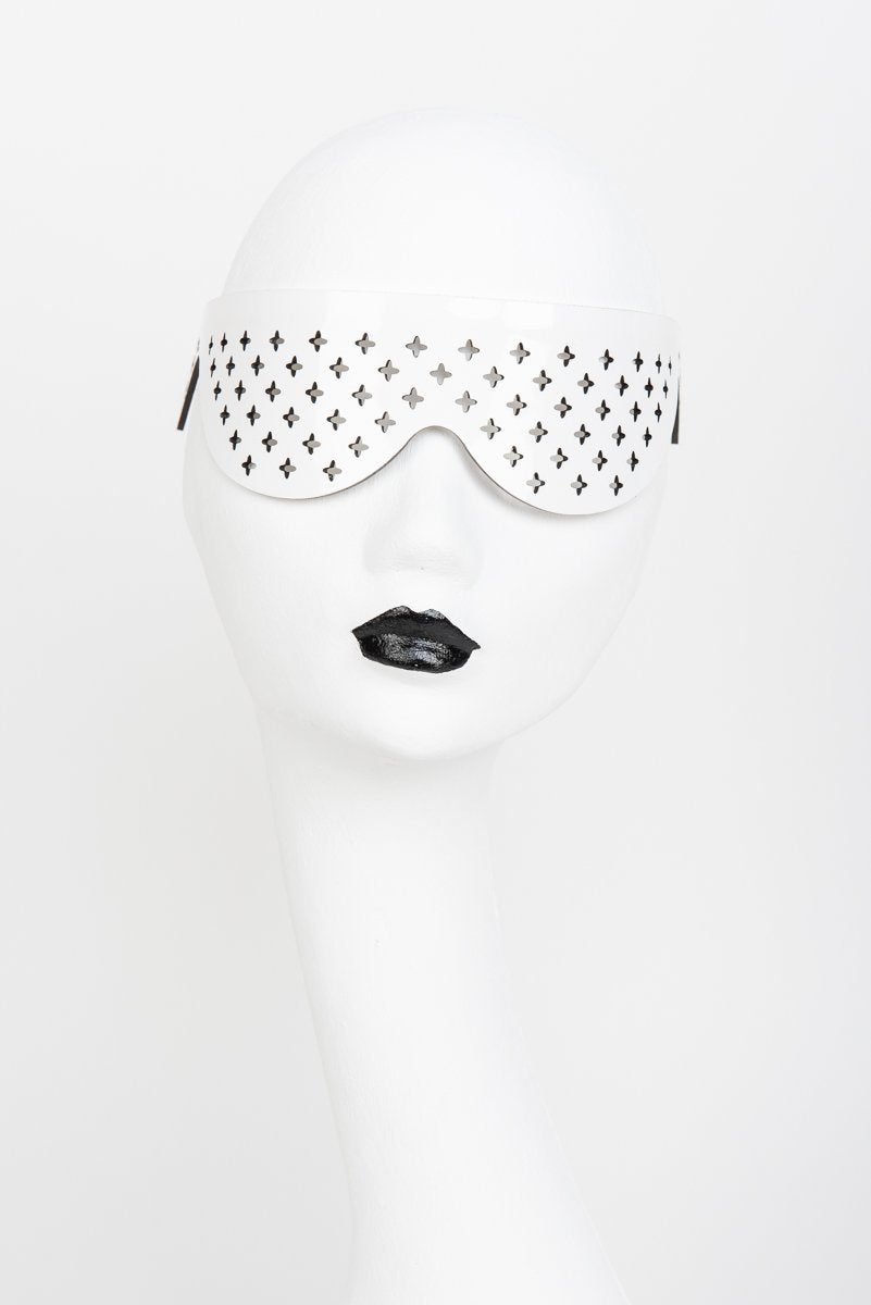 fr-ulein-kink-bianco-confessional-augenmaske-wei-lackleder image 4