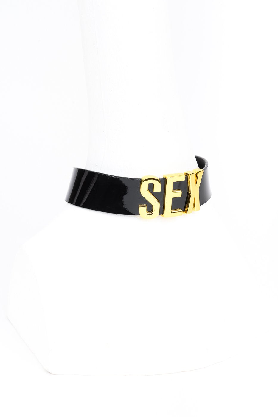 fraulein-kink-collars-gold-letter-collar-halsband-schwarz image 4