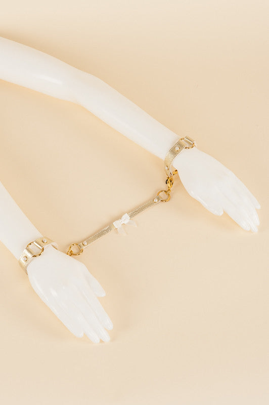 fr-ulein-kink-gold-lace-handcuffs-handfesseln-gold-ivory image 2