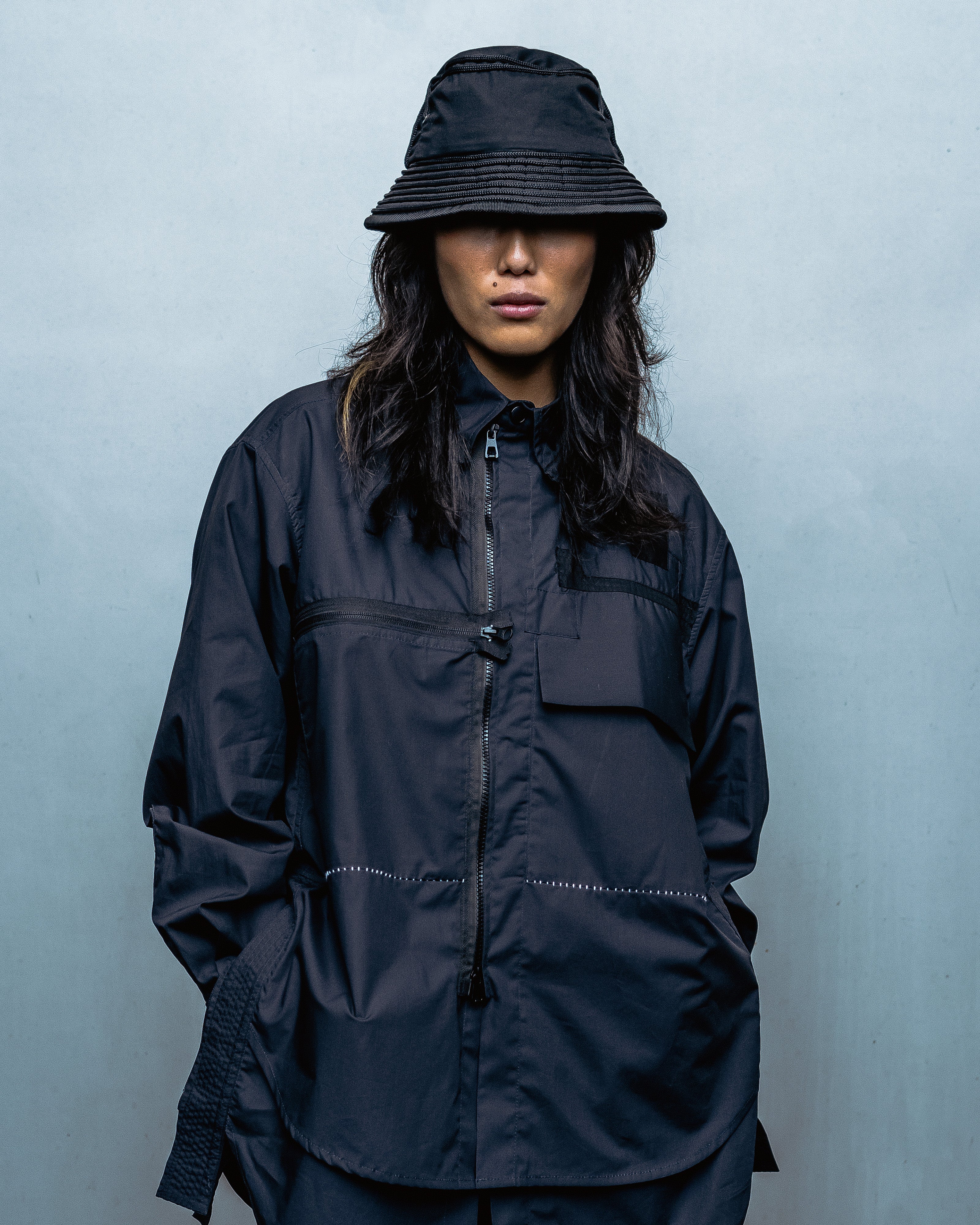 dennis-chuene-s-t-bucket-hat-fischerhut-schwarz-baumwolle image 3