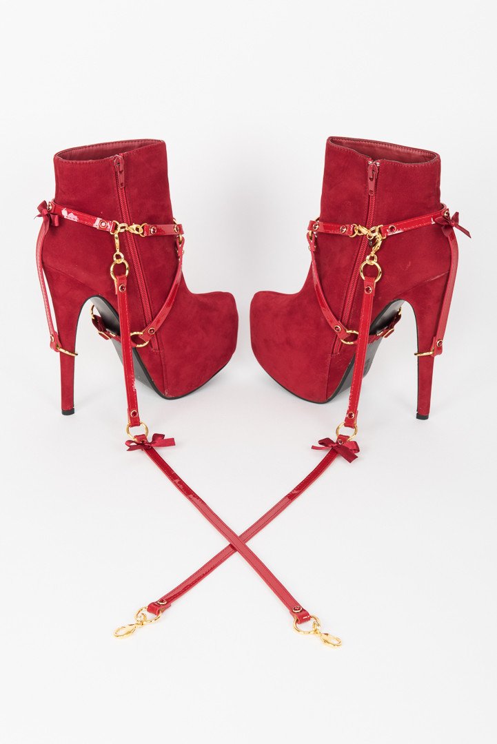 fr-ulein-kink-red-hot-heel-fu-fesseln-rot-mit-leine image 1