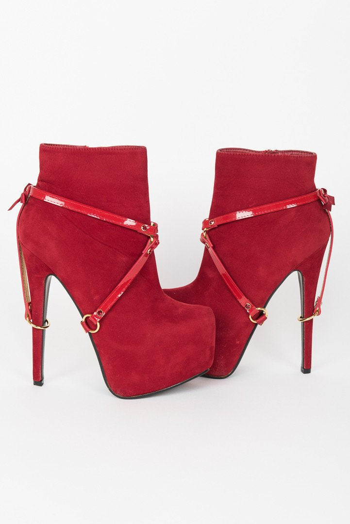 fr-ulein-kink-red-hot-heel-fu-fesseln-rot-mit-leine image 2