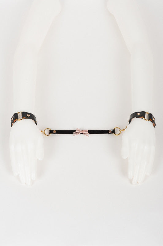 fr-ulein-kink-n-nette-handcuffs-handfesseln-ros-gold image 3