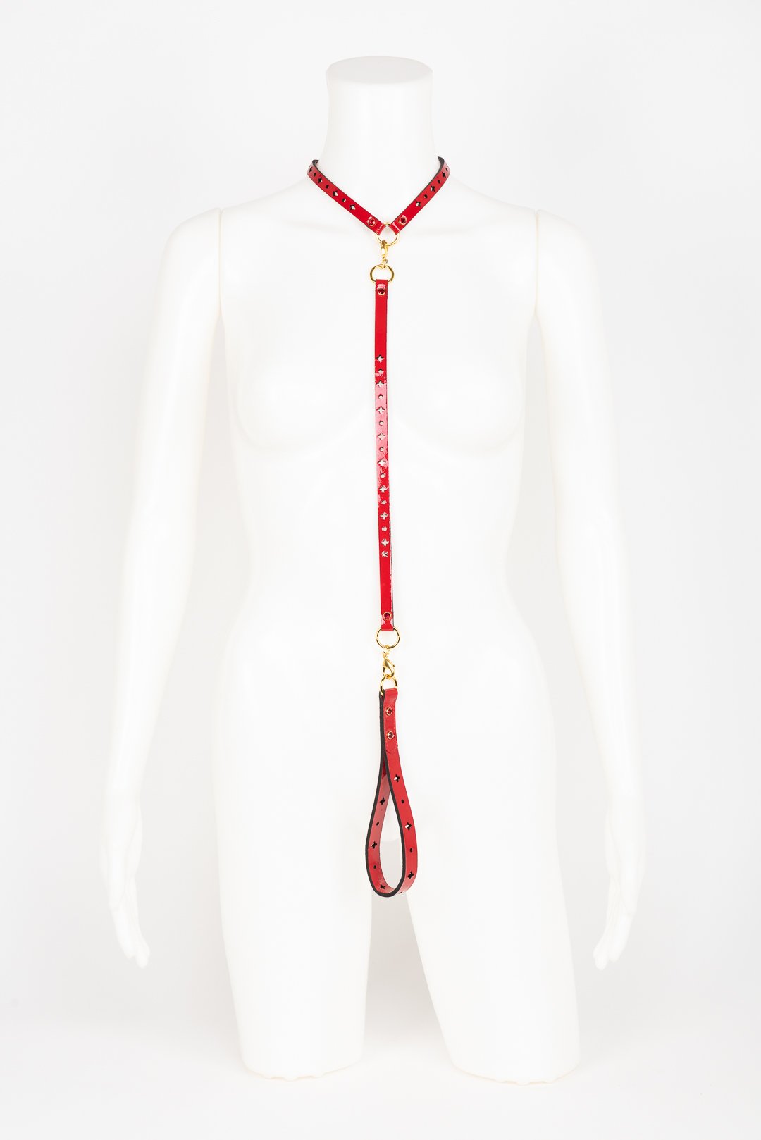 fraulein-kink-rosso-t-strap-fesseln-lackleder-rot-mit-leine image 6