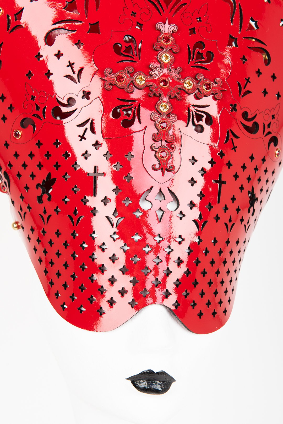 fr-ulein-kink-rosso-confessional-mitre-kopfschmuck-rot image 7