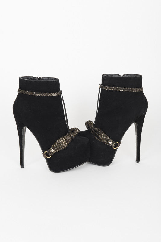 fraulein-kink-ankle-restraints-lush-heel-cuffs-fu-fesseln image 1
