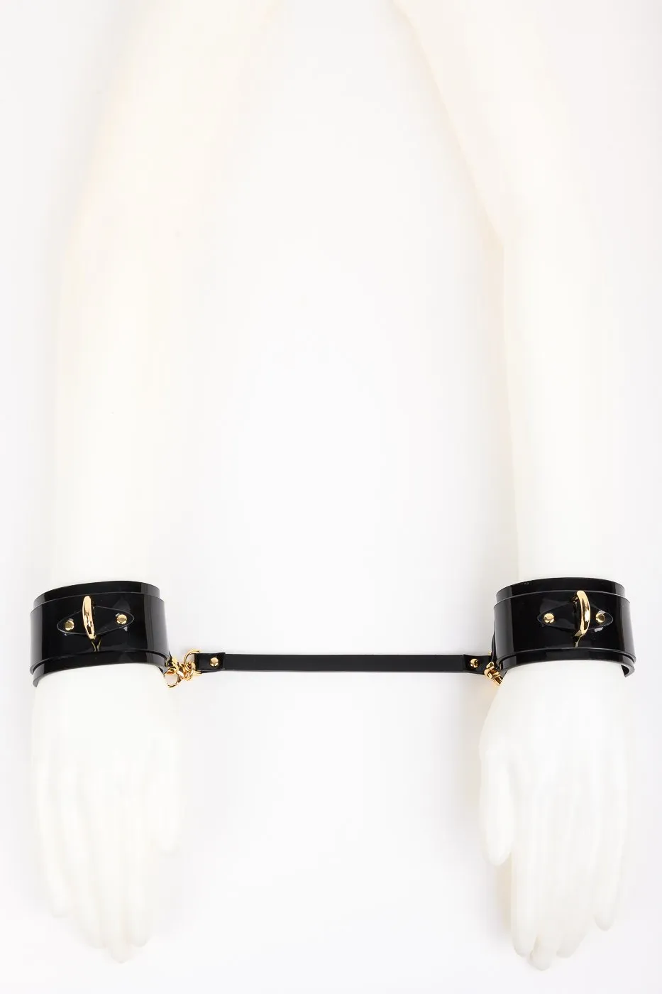 fr-ulein-kink-rica-handcuffs-fesseln-schwarz-gold-lack image 1