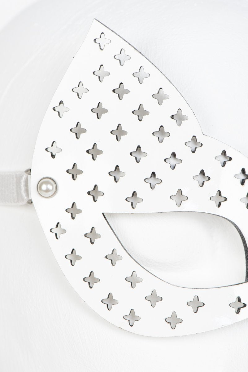 fru00e4ulein-kink-bianco-kitten-maske-wei-lackleder image 4