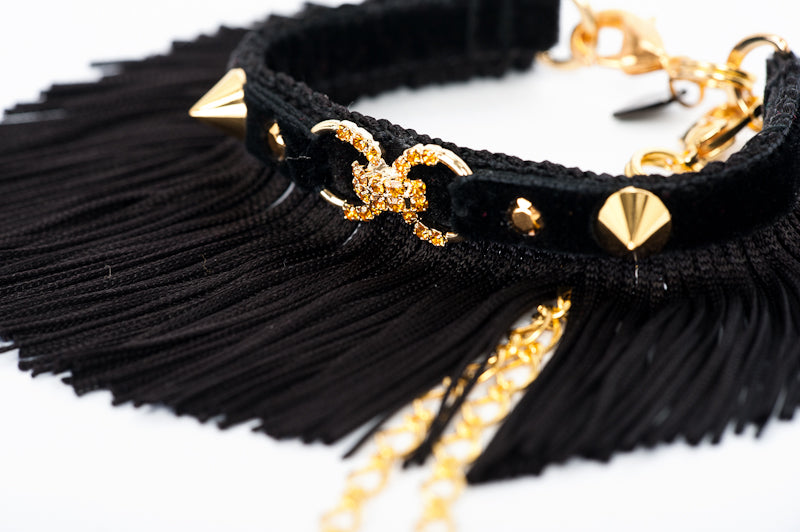 fr-ulein-kink-noir-fringe-handfesseln-schwarz-gold-fransen image 4