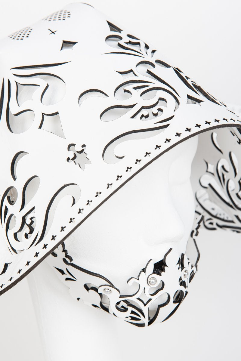 fr-ulein-kink-bianco-cornette-kopfschmuck-leder-wei image 3
