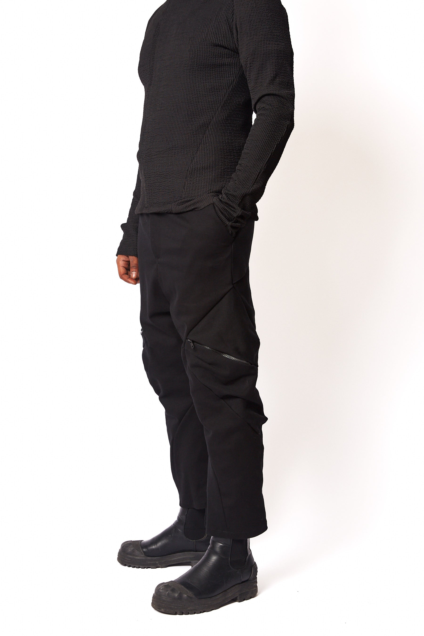 dennis-chuene-protruding-eye-cargo-cargohose-210 image 2