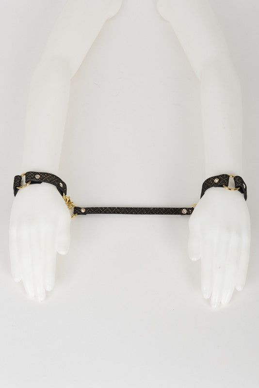 fr-ulein-kink-lush-handschellen-fu-fesseln-leder-schwarz-gold image 2