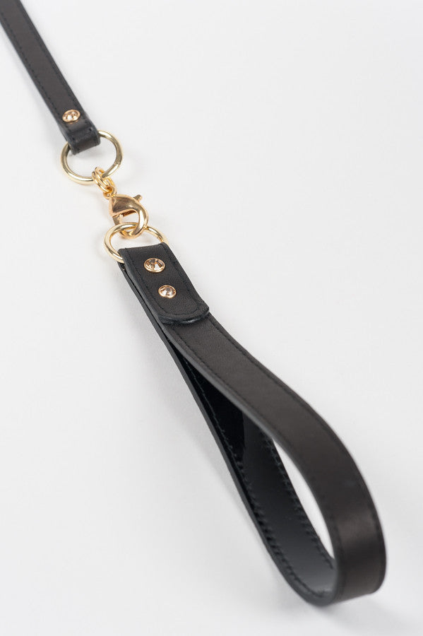 fr-ulein-kink-t-straps-caviar-fu-fesseln-schwarz-leder image 2