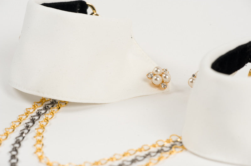 fr-ulein-kink-blanc-satin-cuffs-fu-fesseln-ivory-mit-kette image 3