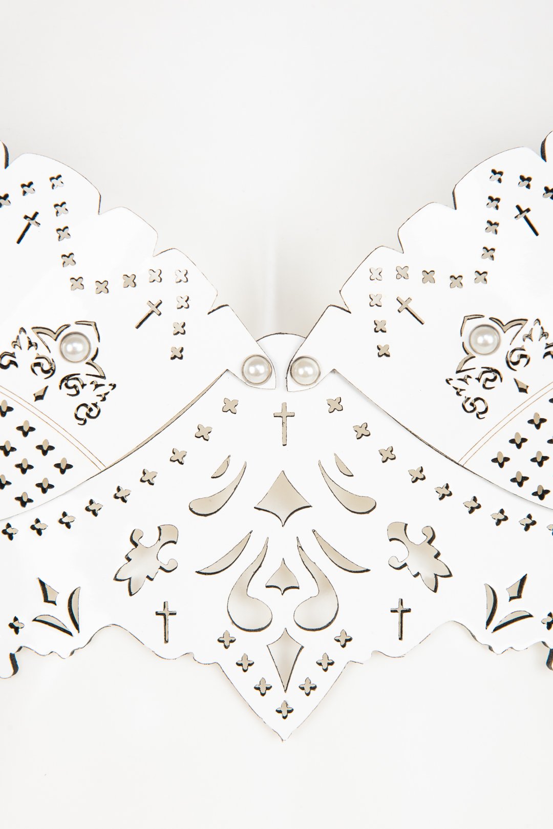fr-ulein-kink-bianco-bra-bh-wei-lackleder-perlen image 4