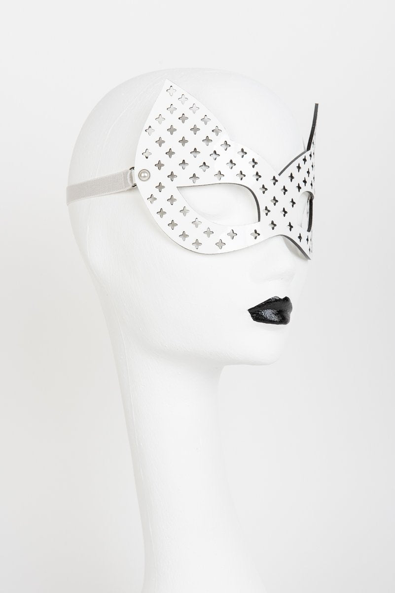 fru00e4ulein-kink-bianco-kitten-maske-wei-lackleder image 1