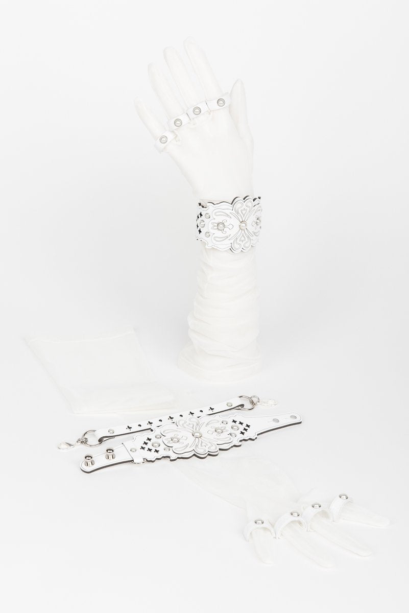 fr-ulein-kink-bianco-gloves-opernhandschuhe-ivory-t-ll image 1