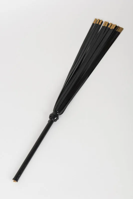fr-ulein-kink-crops-ritsy-flogger-peitsche-schwarz-gold image 1