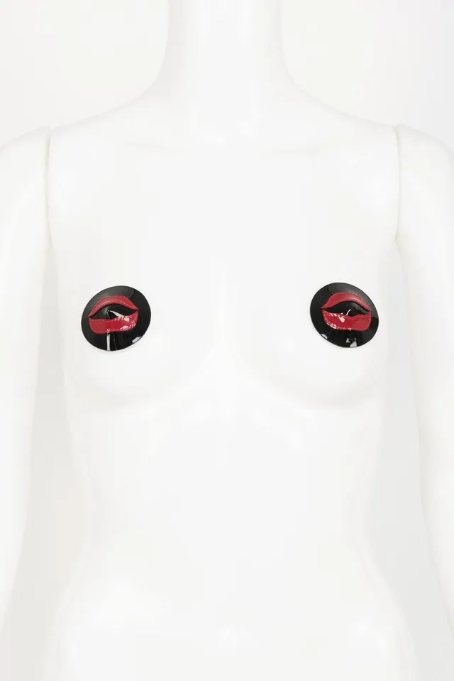 fr-ulein-kink-kiss-pasties-nippel-schwarz-rot-leder image 1