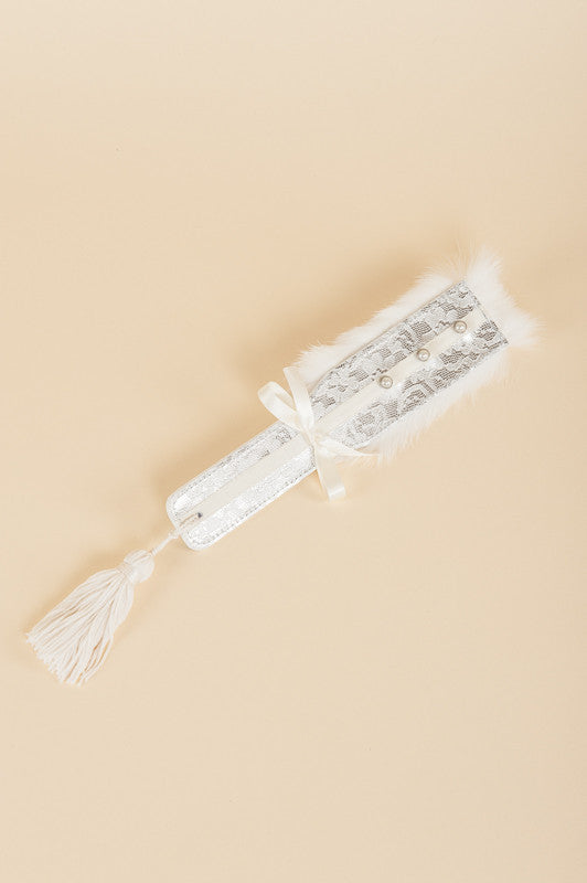 fr-ulein-kink-silver-lace-paddel-silber-leder-kaninfell image 2