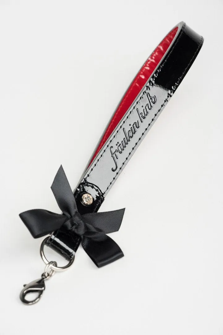 fraulein-kink-kiss-key-chain-schl-sselanh-nger-schwarz image 1