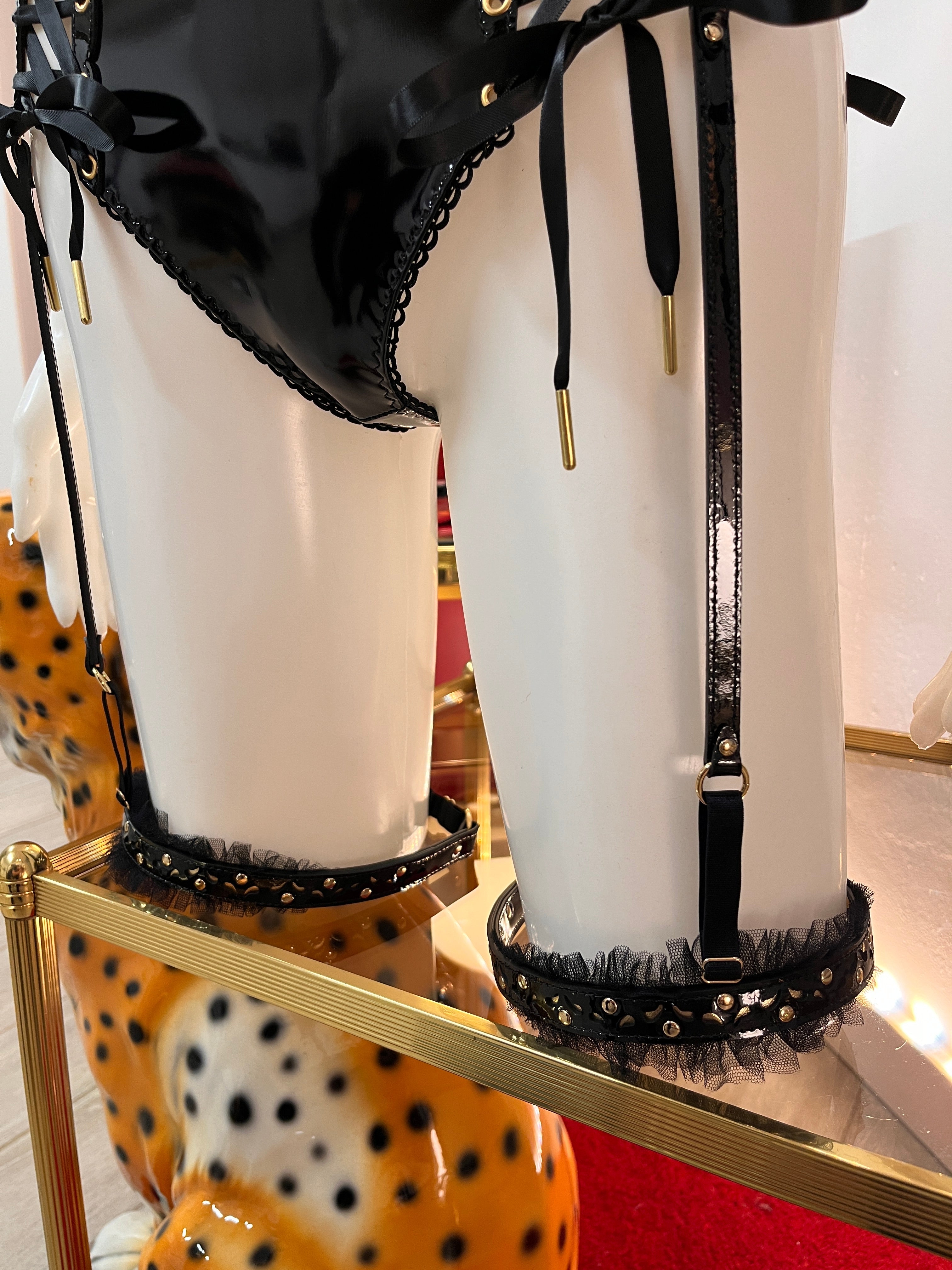 fr-ulein-kink-edelhei-leg-garters-beinstraps-schwarz image 3