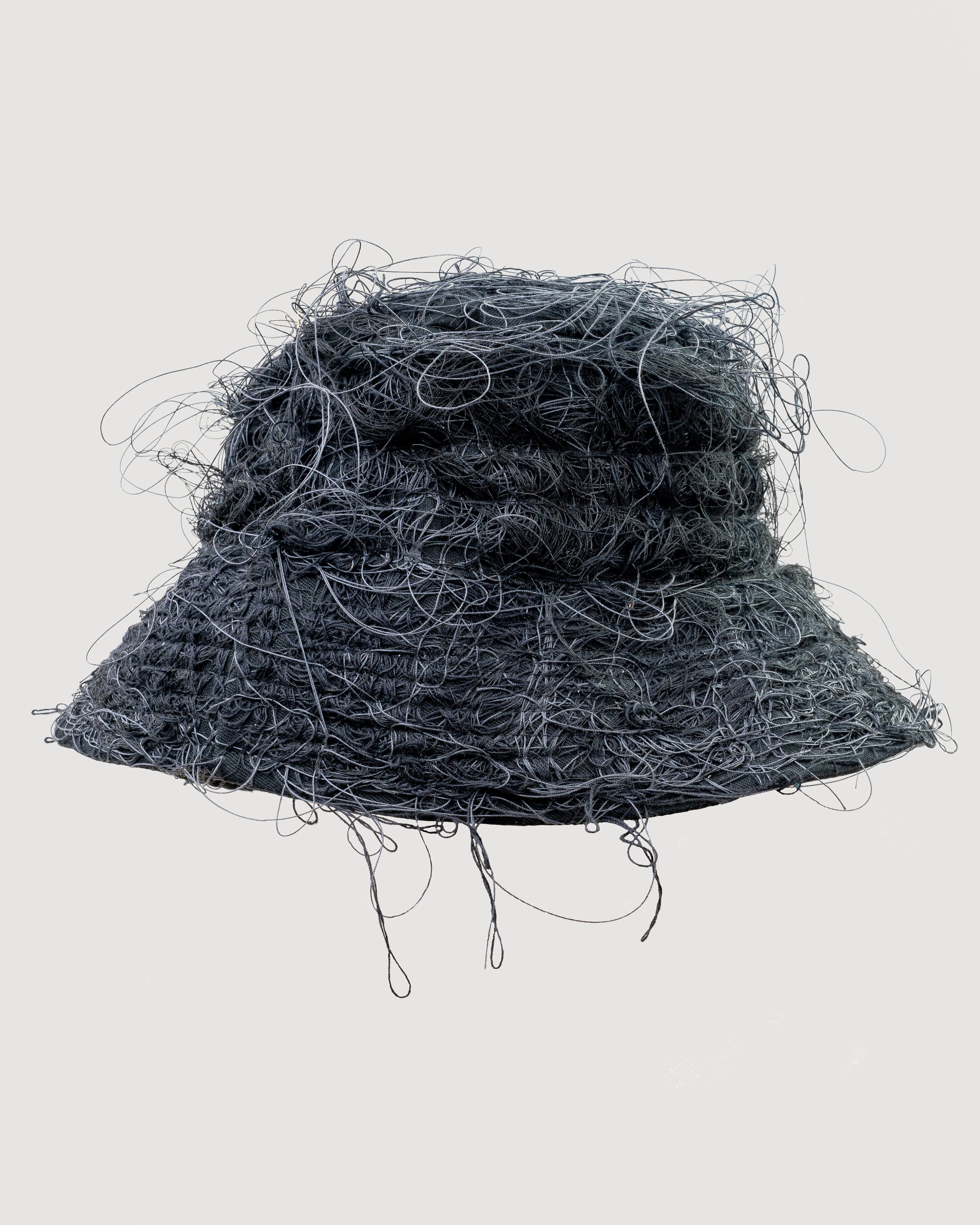 dennis-chuene-bird-s-nest-bucket-hat-fischerhut-schwarz image 1