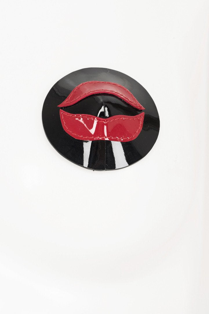 fr-ulein-kink-kiss-pasties-nippel-schwarz-rot-leder image 3