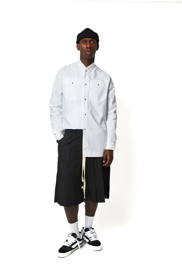 dennis-chuene-miyake-jorts-shorts-schwarz-gummizug image 1