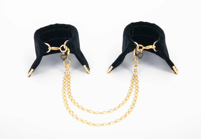 fr-ulein-kink-noir-velvet-cuffs-samt-handfesseln-goldkette image 2