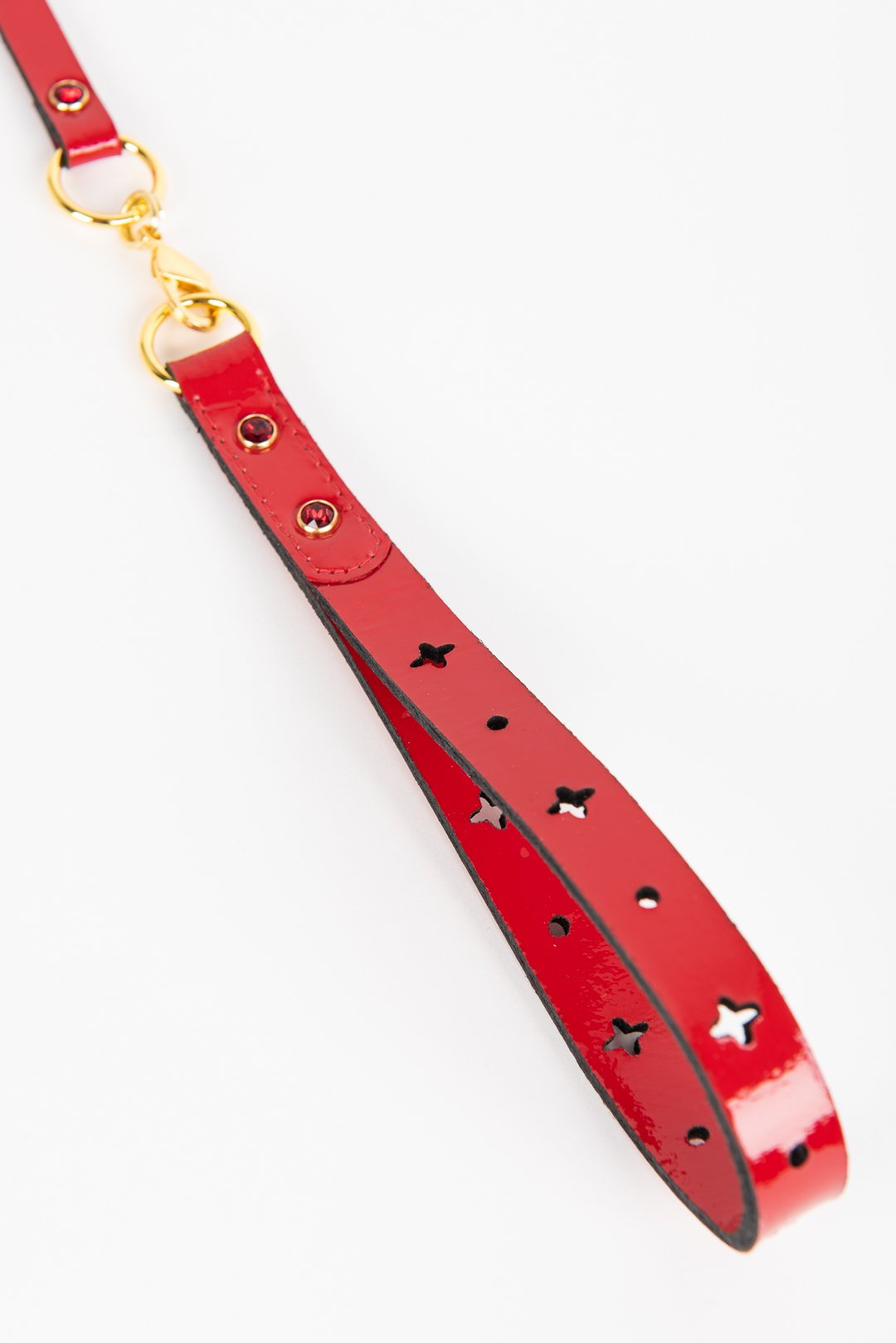 fraulein-kink-rosso-t-strap-fesseln-lackleder-rot-mit-leine image 3