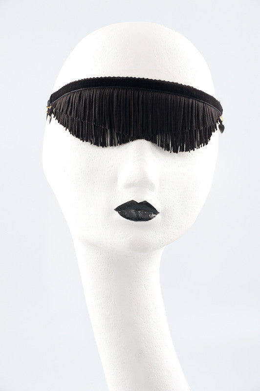 fr-ulein-kink-justine-blindfold-augenmaske-schwarz-gold image 2