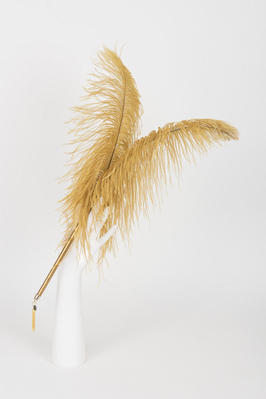 fr-ulein-kink-lavish-federteaser-gold-strau-enfedern image 1