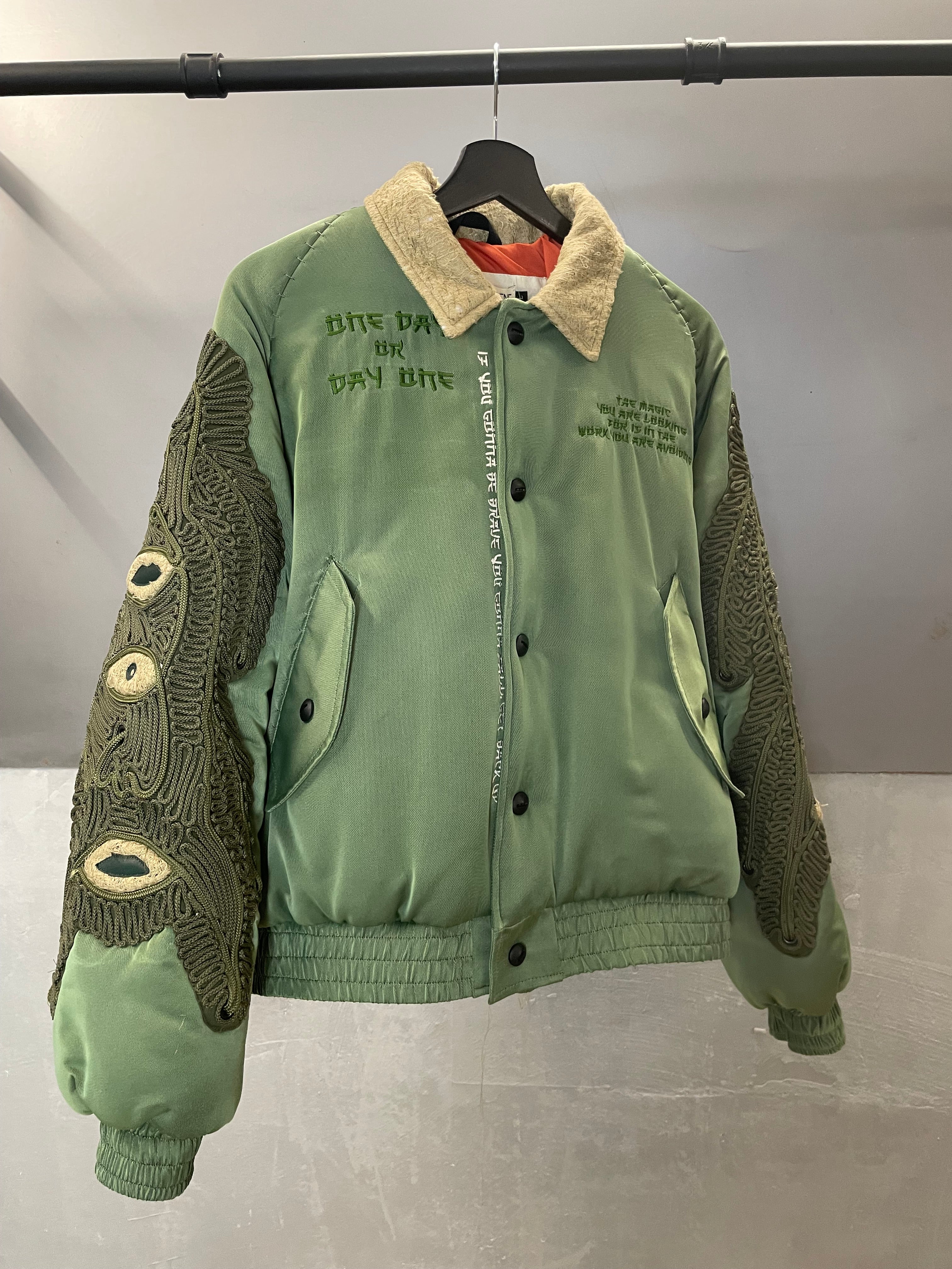 dennis-chuene-face-bomber-jacket-bomberjacke-olivgr-n image 1