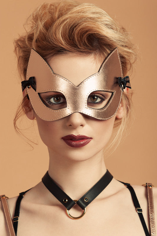 fr-ulein-kink-topaz-katzenmaske-ros-gold-leder-maske image 2