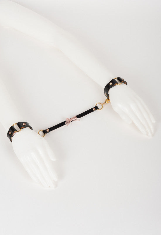 fr-ulein-kink-n-nette-handcuffs-handfesseln-ros-gold image 2