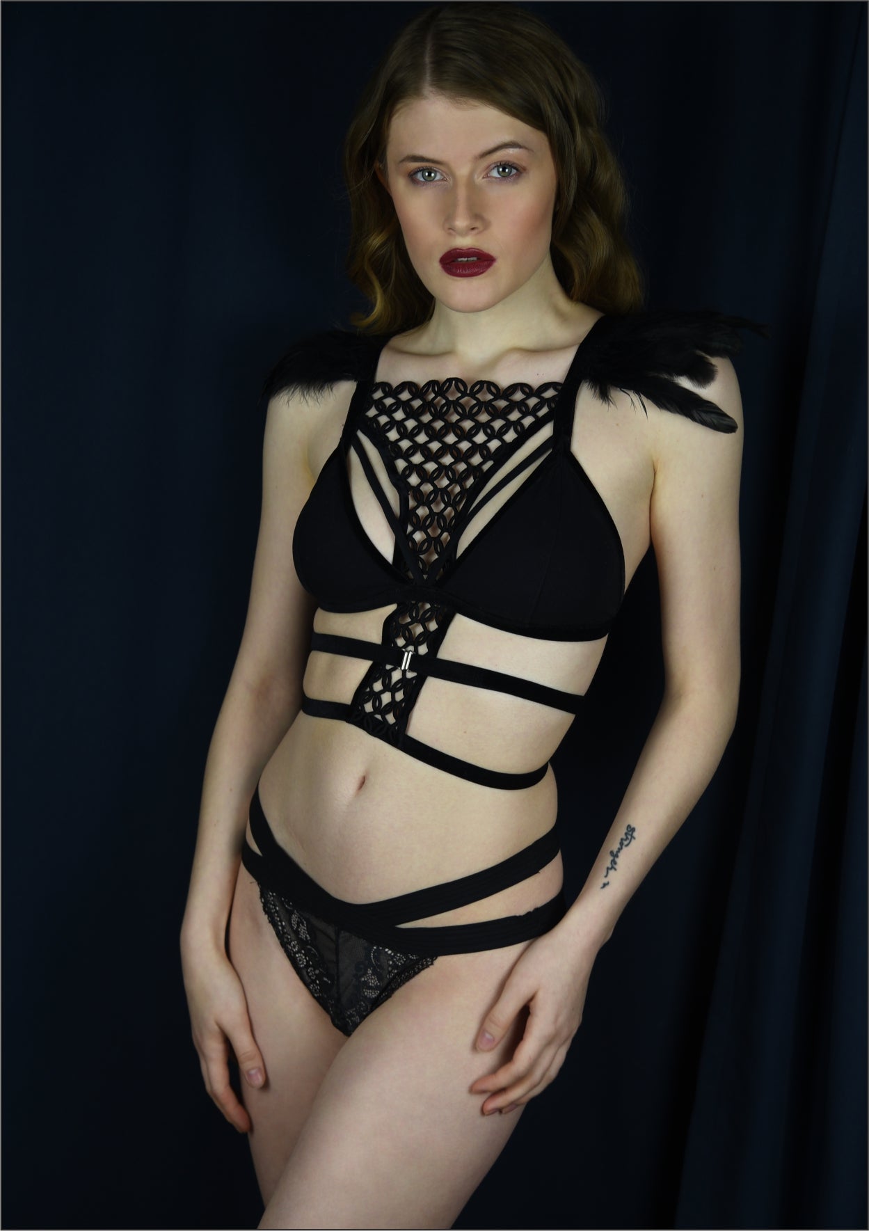 amoreze-phoenix-feather-bralette-feder-bh-bunt image 1
