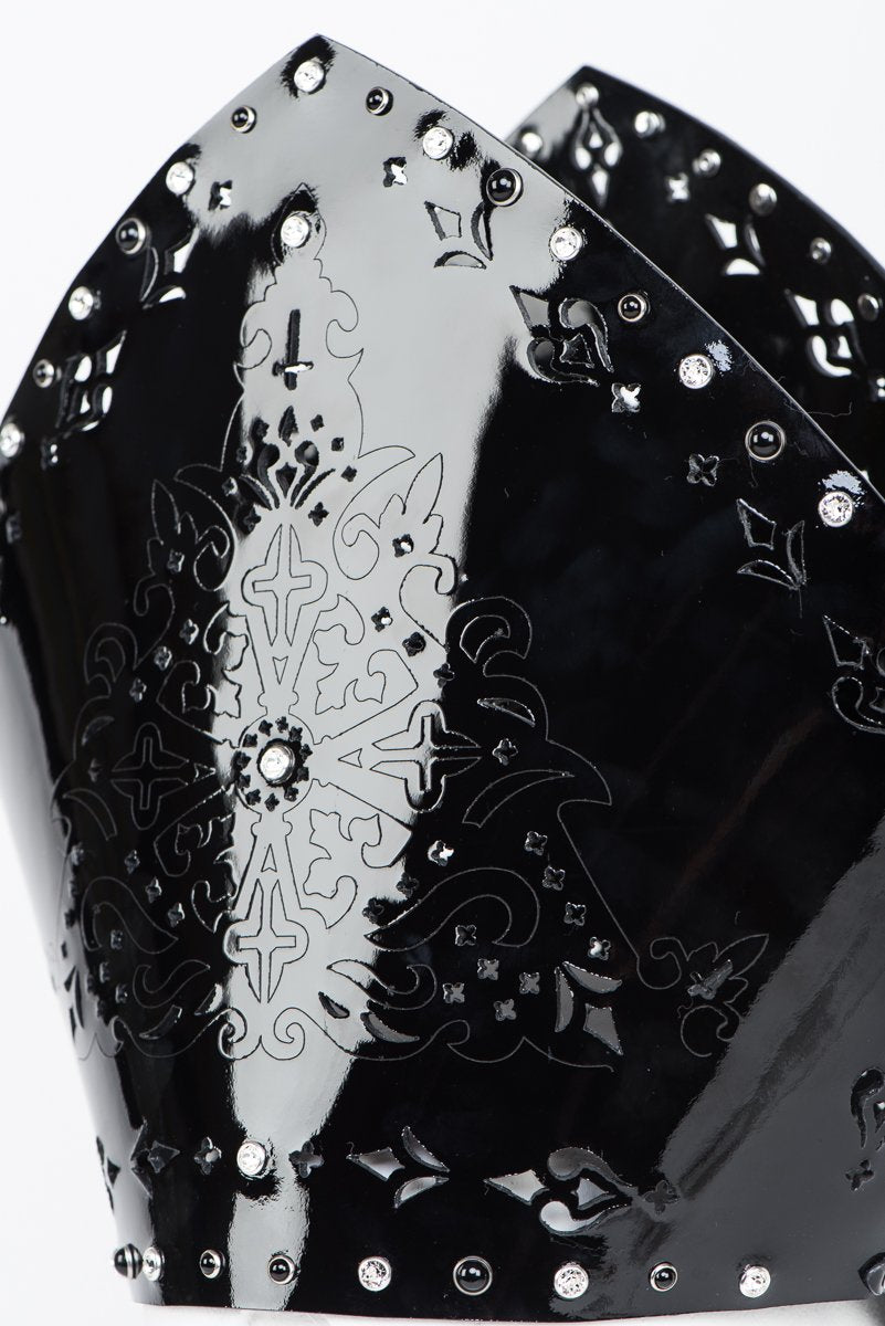fr-ulein-kink-nero-confessional-mitre-kopfschmuck-lack-schwarz image 8