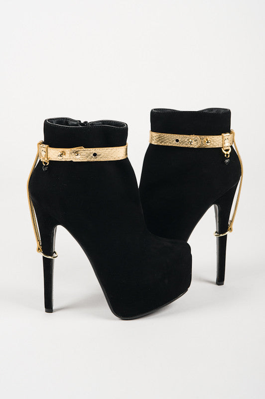 fr-ulein-kink-ankle-restraints-golden-high-heel-cuffs-python image 1