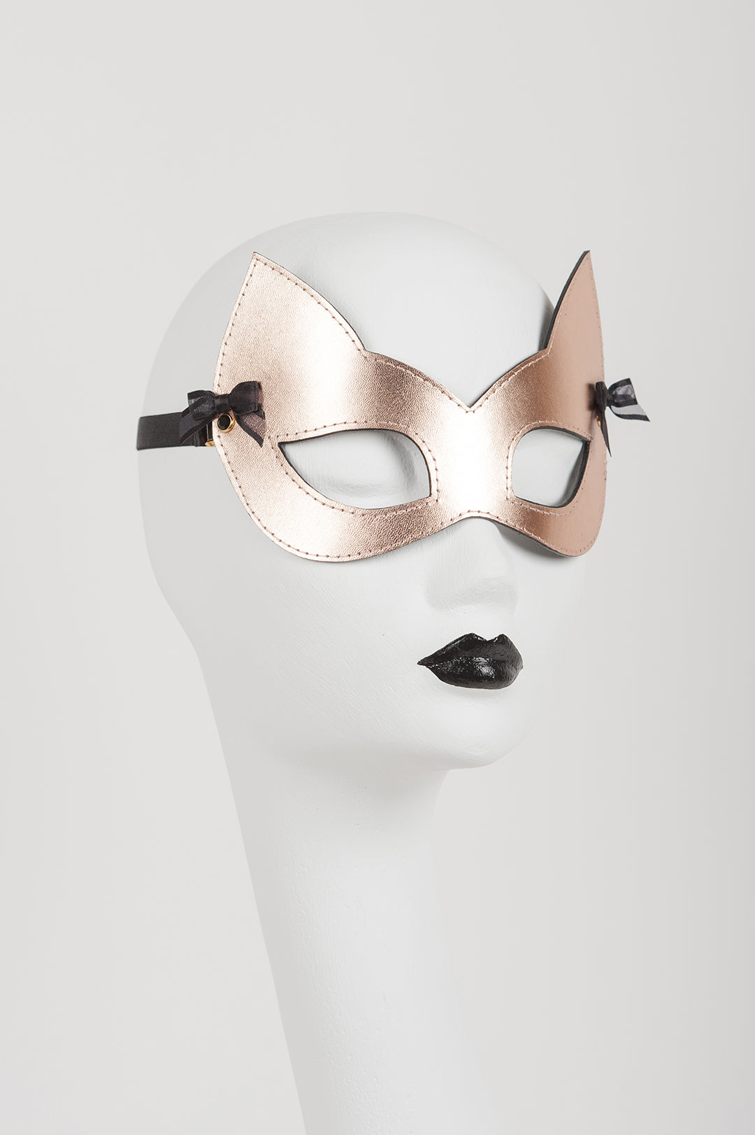 fr-ulein-kink-topaz-katzenmaske-ros-gold-leder-maske image 1