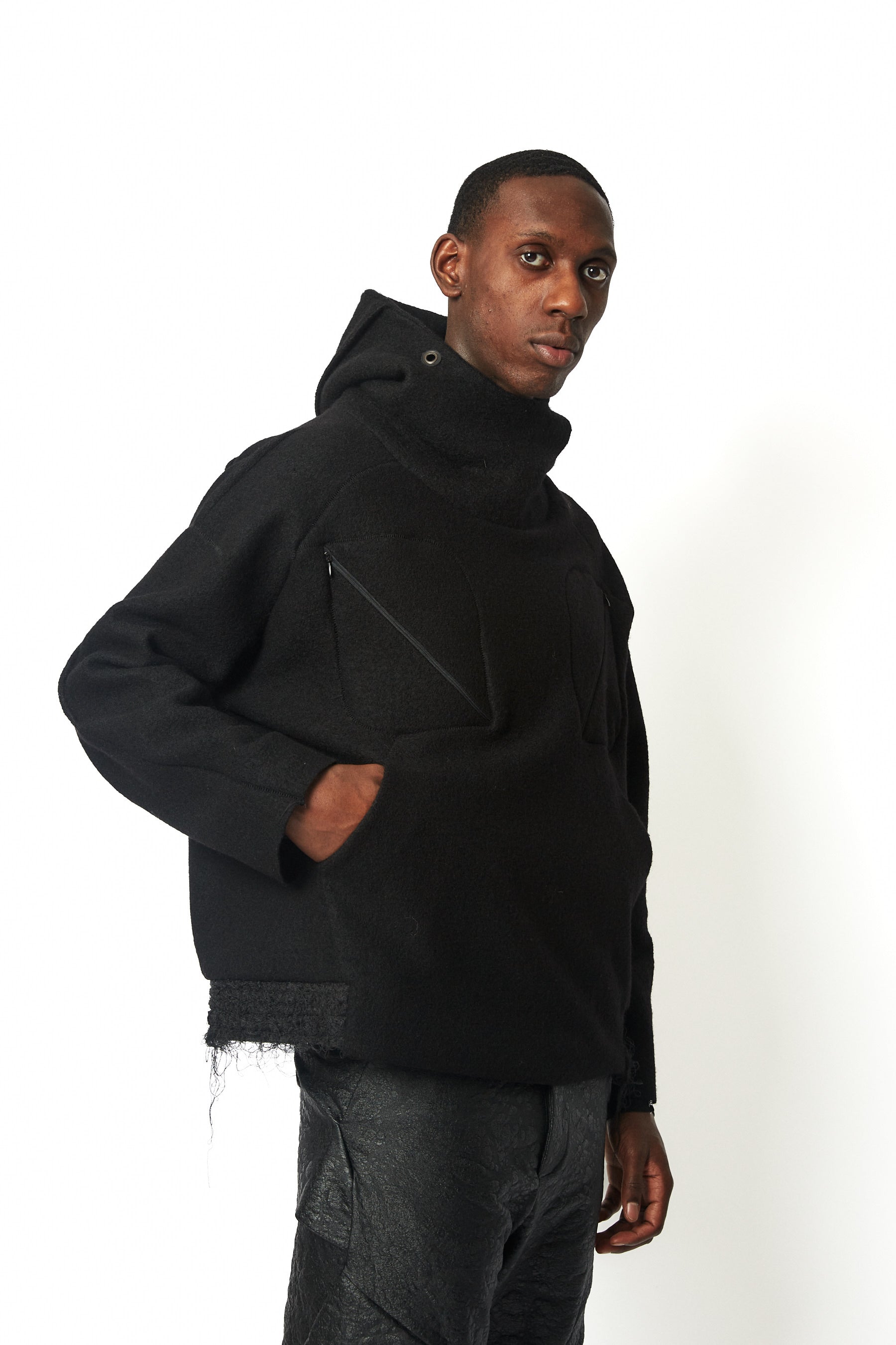 dennis-chuene-bully-hoodie-kapuzenjacke-wolle-schwarz image 5