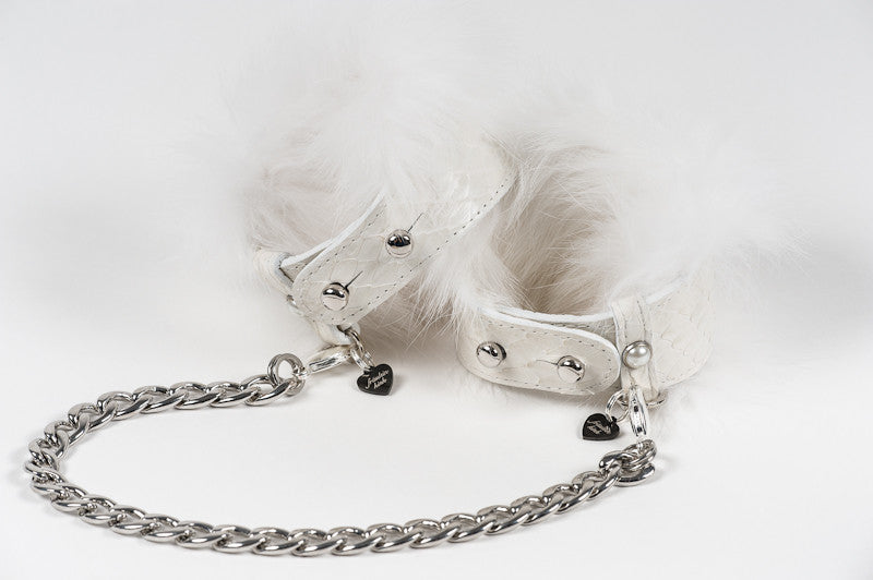 fr-ulein-kink-ankle-restraints-ivory-handcuffs-fesseln-wei-fell image 4