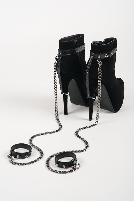 fr-ulein-kink-heel-restraints-fu-fesseln-schwarz-kette image 8