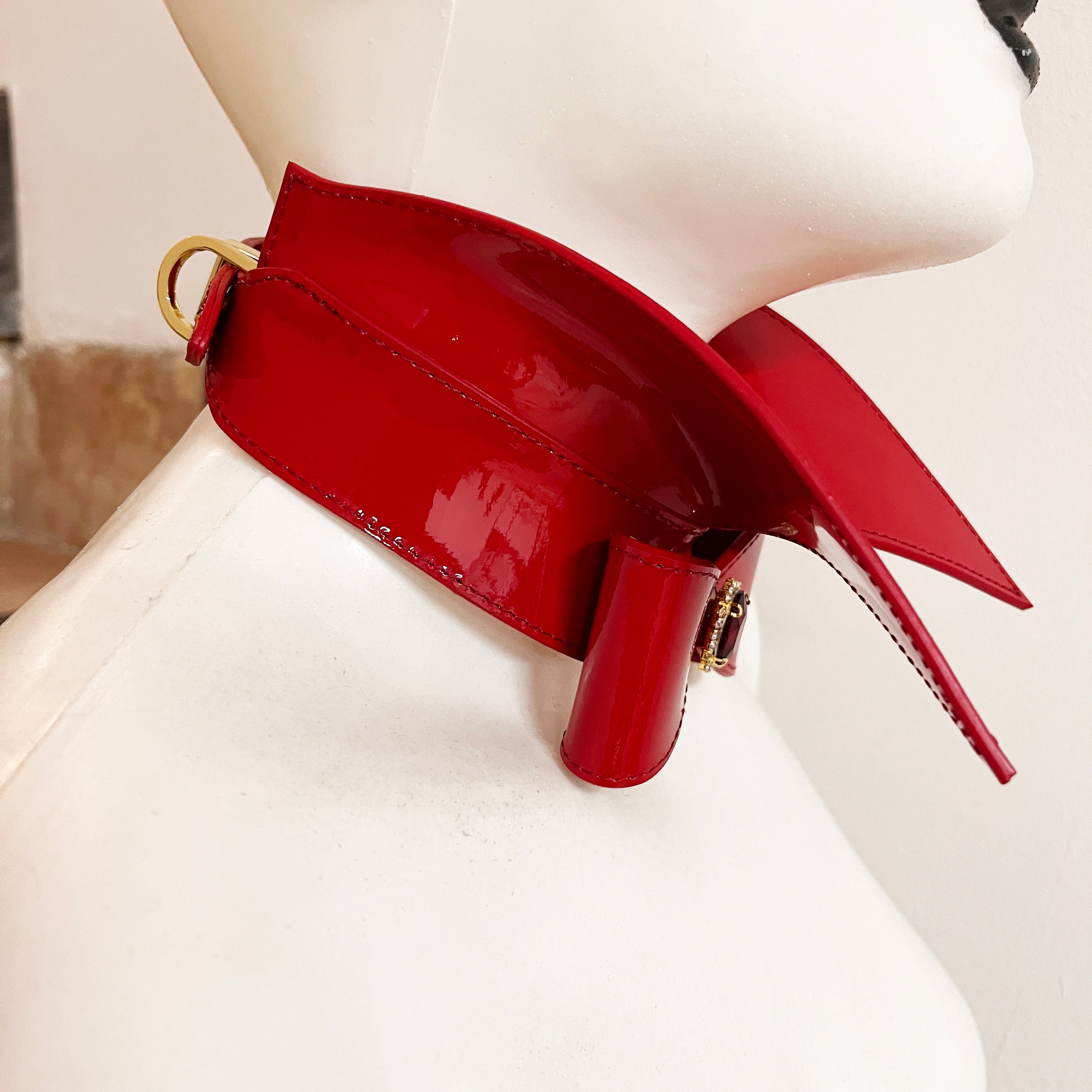 fr-ulein-kink-rouge-meister-collar-halsband-rot-lack-gold image 2