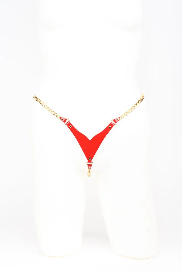 fru00e4ulein-kink-roja-chain-string-string-s-m-rotes-lackleder image 1