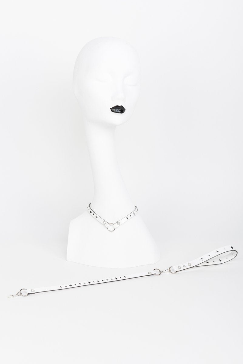 fr-ulein-kink-bianco-t-strap-wei-lack-mit-leine image 4