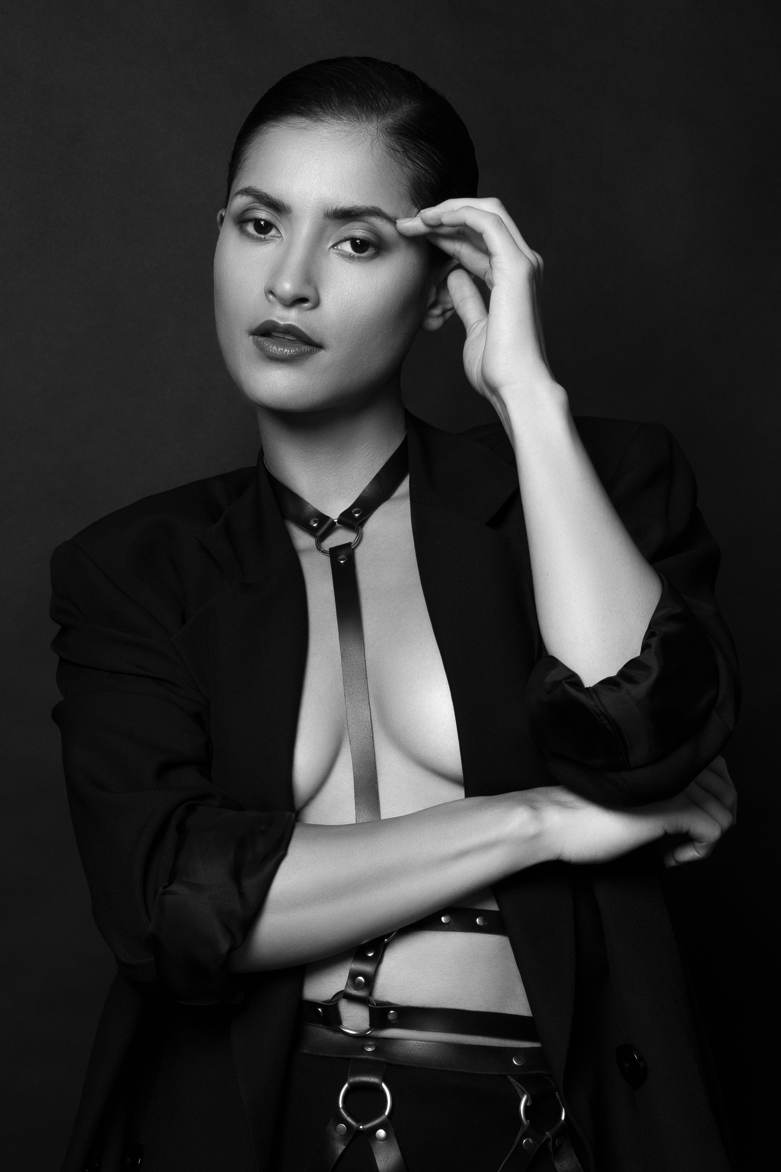 amoreze-zara-brust-harness-lederharness-vollleder image 3