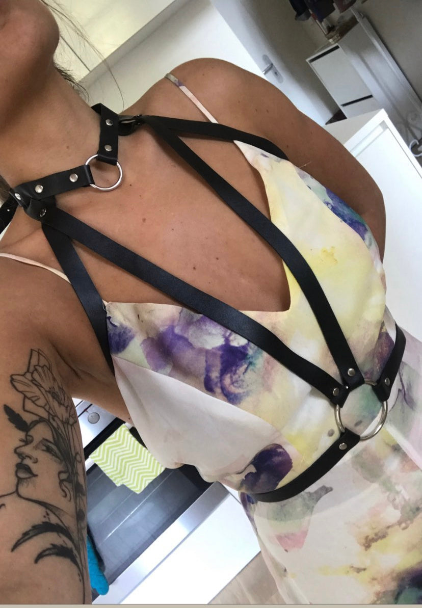 amoreze-soho-leather-harness-brust-harness-schwarz image 2