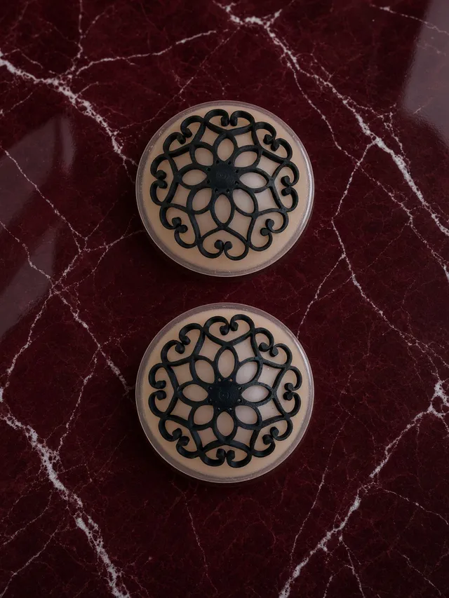 amoreze-filigree-nipple-pasties-schwarz-silikon image 1